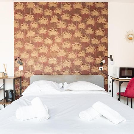 S&K Suite Grande Rue Roubaix - Chambre Spacieuse Et Sdb Privee - Netflix Et Cuisine Exterior photo
